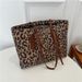 Women's Bags Grade Large Capacity Leopard Print Tote Bag For Women Retro Large Handbag Underarm Bag For Women_viptrois.com