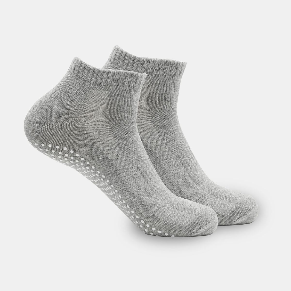 Black and white men's socks, dotted sports floor socks, sweat absorbent, breathable and non slip socks, trampoline socks and yoga socks_viptrois.com