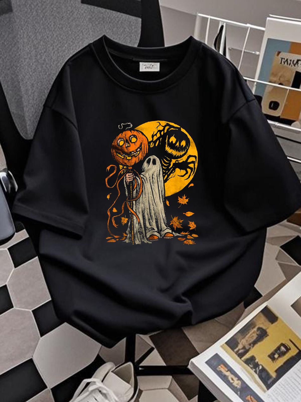 Halloween Pumpkin Ghost Autumn Leaves Graphic Art T-Shirt Breathable Stylish Unisex Soft Women Stretched Streetwear Versatile Graphic Women Top Graphic Tees Slightly Print Round Neck Short Sleeve Female Comfortable Top For Everyday Wear_viptrois.com