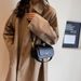 ft calfskin shoulder bag for women classic black shoulder chai g textured leather small bag_viptrois.com