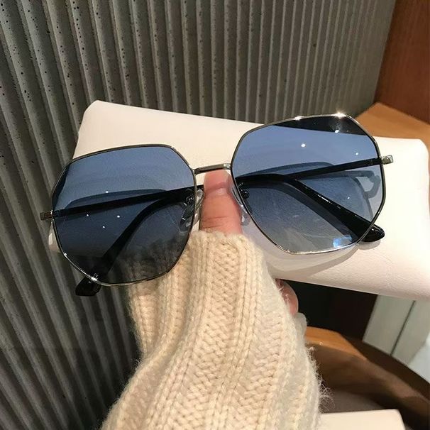 New Sunglasses Are Unisex, Enlarged, Widened, Big Face And Thin, UV-proof Sunglasses, Metal Driving Sunglasses._viptrois.com