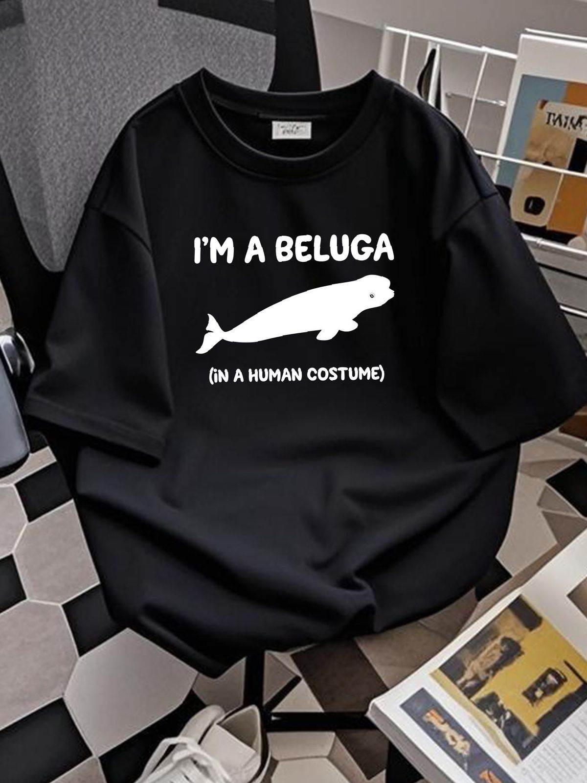 Beluga Whale Costume 1 I'm A Beluga In A Hu Costume Funny Unisex T-shirt Stretched Slightly Stylish Breathable Streetwear Homme Casual Comfortable_viptrois.com