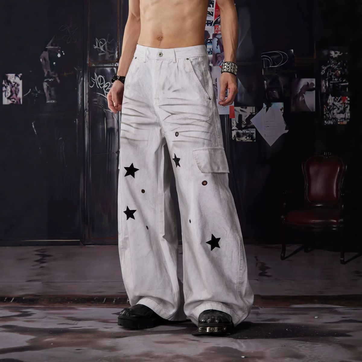 Utility Cargo Pants With Star Patches Multi-Pocket Distressed Wide-Leg Jeans Unisex Streetwear Aesthetic_viptrois.com