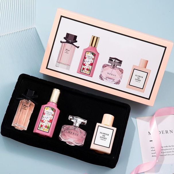 2023 New Product Hot Sale Perfume Women's Four Piece Set Floral Blossom Gift Box Fresh And Lasting Fragrance_viptrois.com