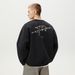 Streetwear Contrast Letter Print Crewneck Sweatshirt – Heavyweight Relaxed Fit Pullover (M-XXL, 52% Cotton/48% Polyester,Graphic Tee Alternative)_viptrois.com
