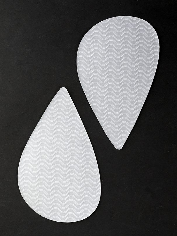 Anti-Slip Pointed Heel Protectors – Non-Skid Rubber Sole Pads For High Heels (12.5x7.5cm, 1.5mm Thick) – Wave & Diamond Patterns_viptrois.com