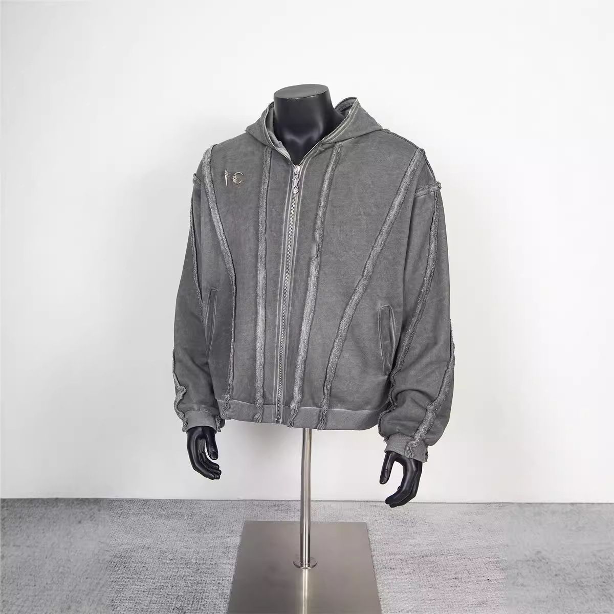 Men's Zip-Up Hoodie Streetwear Pullover Short Jacket With Metal Decor - Casual Oversized Fit For Urban Fashion (Gray)_viptrois.com