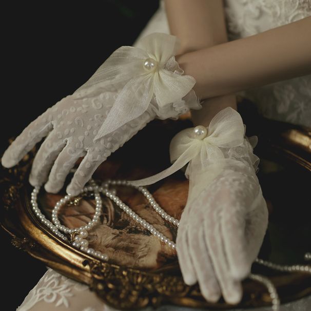 Unisex Bridal lace wedding gloves Milky white short bag five fingers short bow pearl everyday photo_viptrois.com