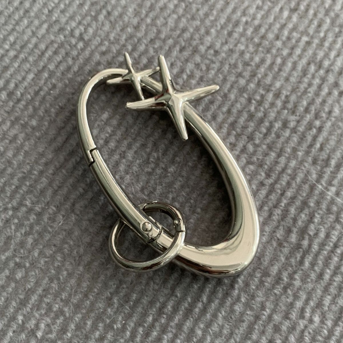 "Star Oval Buckle" Original Niche Double Star Oval Keychain Vibe Style Bag Pendant High End Accessories_viptrois.com