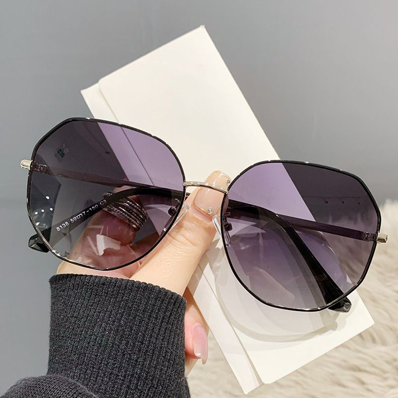 Metal New Irregular Large Frame Women's 8138 Driving Sunshade Glasses Polarized Sunglasses_viptrois.com