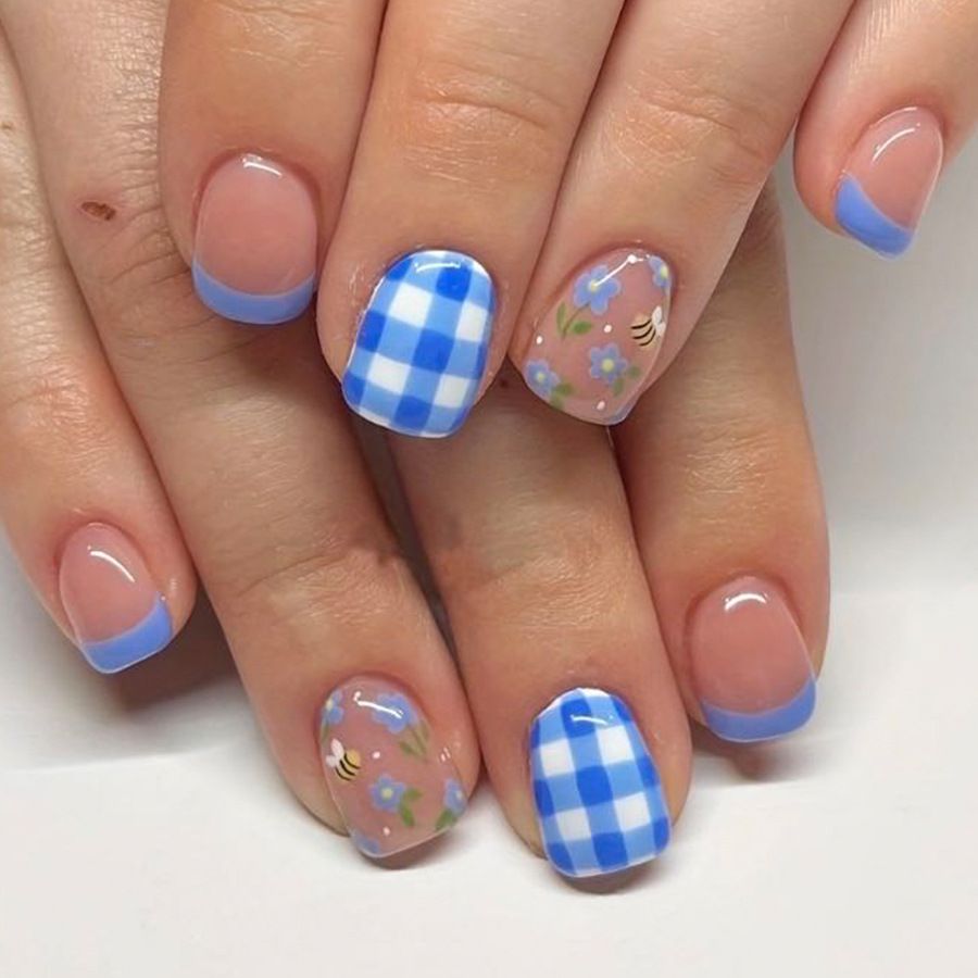 Short bright face square armor blue flower blue and white plaid wearing nail art patch fresh fashion Europe and the United States foreign trade 24 pie_viptrois.com