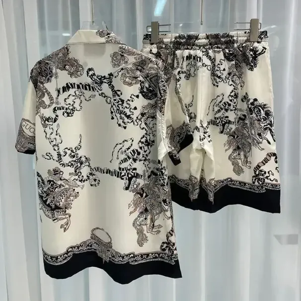2024 Summer Popular Digital Printing Men's Beach New Short Sleeve Loose Shirt Casual Lace Up Shorts Two-Piece Set_viptrois.com