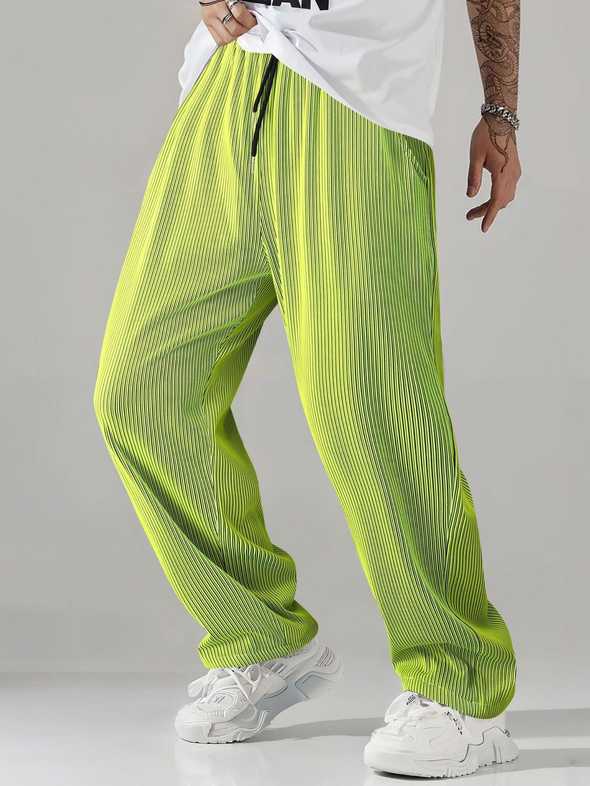 "Men's Cool-Touch Summer Pants – Wrinkle-Free & Quick-Dry Straight Leg Trousers With Stretch Fit (S-XXL, Lightweight & Breathable)"_viptrois.com